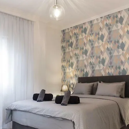 Thess Now Luxury Apartmán *
